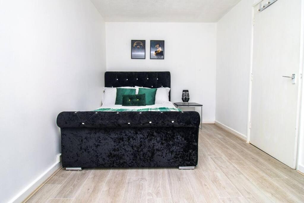Shazeal Apartments Бирмингем Экстерьер фото