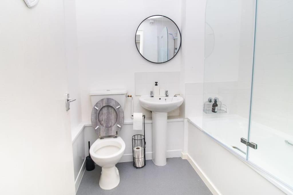 Shazeal Apartments Бирмингем Экстерьер фото